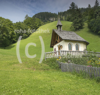 fileadmin/roha/images_galerie/orte_landschaft/Lofer-Kirchental-Wildenthal-Unken/LOFER-WEISSB-WANDBK-0003-D-roha-Lofer-Weissbach-Wandbauer-Kapelle.jpg
