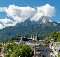 fileadmin/roha/images_galerie/orte_landschaft/Berchtesgaden/Markt-Berchtesgaden/BGD-30-7228-D-roha-Berchtesgaden-Watzmann.png