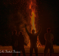 fileadmin/roha/images_galerie/brauchtum/Sonnwendfeuer/BR-SONNW-WEIL-0006-4-D-roha-Brauchtum-Sonnwend-Peters-Feuer-Weildorf-Teisendorf.png