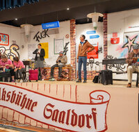 fileadmin/roha/images_galerie/orte_landschaft/Saaldorf/Theater/Saaldorf-Theater-2026-1/SAAL-THEAT-2026-1-7850-D-roha-Saaldorf-Theater-Bahnhof.jpg