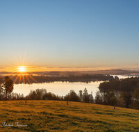 fileadmin/roha/images_galerie/stimmung-Sonne/Sonnenaufgang/SON-AU-WAGI-0040-5411-D-roha-Sonnenaufgang-Waginger-See.jpg