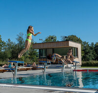 fileadmin/roha/images_galerie/orte_landschaft/Teisendorf/Schwimmbad/TEI-SCHWIMMB-2025-9-9145-D-roha-Teisendorf-Schwimmbad.jpg