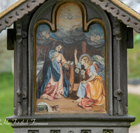 fileadmin/roha/images_galerie/kirche_religion/Tei-Wei-Rosenkranzweg/KKKM-TEI-WEI-ROS-01-0003-D-roha-Wegkreuz-Rosenkranz-Station-Teisendorf-Weildorf-Weg.png