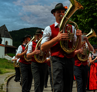 fileadmin/roha/images_galerie/orte_landschaft/Anger/Aufham-Musik-FFW-Fest-2025/BR-FEST-AUFH-FFW-MUSI-1-1205-2-D-H-roha-Brauchtum-Fest-Aufham.png