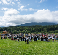 fileadmin/roha/Gautrachtenfest/Bilderglalerie/Gaufest-2023/Festsonntag/BR-GAUFEST-TEIS-2023-3-1048-01-D-roha-Tracht-Gaufest-Teisendorf.png