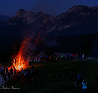 fileadmin/roha/images_galerie/brauchtum/Sonnwendfeuer/BR-SONNW-STOISS-2025-2140-3993-D-roha-Brauchtum-Sonnwendfeuer-Stoisser-Alm.png