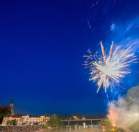 fileadmin/roha/images_galerie/brauchtum/Sonnwendfeuer/BR-SONNW-LAUF-2023-2239-1-D-roha-Brauchtum-Sonnwend-Feuerwerk-Sunnawendhansl-Laufen.png