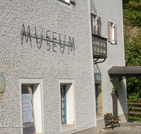 fileadmin/roha/images_galerie/orte_landschaft/Teisendorf/IN-Achthal/TEI-ACHT-0031-D-roha-Teisendorf-Achthal-Museum-Lore-Eisenerz.png