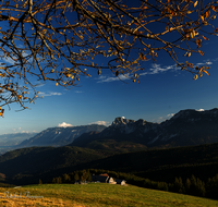 fileadmin/roha/images_galerie/orte_landschaft/Stoisser-Alm/TEI-STO-0061-D-roha-Teisendorf-Anger-Stoisseralm-Alm-Untersberg-Hochstaufen-Zwiesel.png