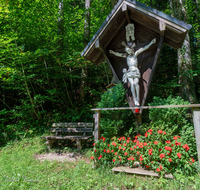 fileadmin/roha/images_galerie/kirche_religion/Groedig-Grossgmain/KKKM-GROSSG-BRUCHH-0005-D-roha-Wegkreuz-Grossgmain-Bruchhaeusl.png