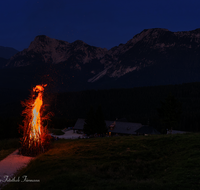 fileadmin/roha/images_galerie/brauchtum/Sonnwendfeuer/BR-SONNW-STOISS-2025-2131-3913-D-roha-Brauchtum-Sonnwendfeuer-Stoisser-Alm.png