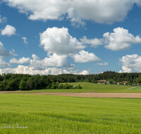 fileadmin/roha/images_galerie/orte_landschaft/Tittmoning/LANDS-TITTM-KUG-1-6428-D-roha-Landschaft-Tittmoning-Kugelthal.jpg