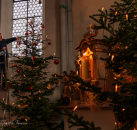fileadmin/roha/images_galerie/brauchtum/Weihnachten/BR-WEIH-KIRCH-1-4575-D-roha-Brauchtum-Weihnachten-Kirche-Anger.png