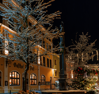 fileadmin/roha/images_galerie/orte_landschaft/Teisendorf/Teisendorf-Markt/TEI-MA-MARKT-0075-7238-D-roha-Teisendorf-Marktstrasse-Markt-Andreasmarkt-Weihnachten.png