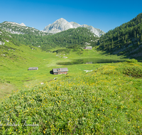 fileadmin/roha/images_galerie/orte_landschaft/Berchtesgaden/Nationalpark_Klausbachtal_Wimbachtal_-Klamm/BGD-NAT-FUNT-0005-05-D-roha-Berchtesgaden-Nationalpark-Funtensee-Almhuette-Kaerlingerhaus.png