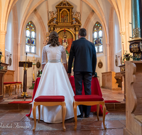fileadmin/roha/images_galerie/brauchtum/verschiedenes/BR-HOCHZ-KIR-0001-01-01-D-roha-Brauchtum-Hochzeit-Kirche-Trauung.png