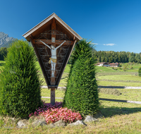 fileadmin/roha/images_galerie/kirche_religion/Bad_Reichenhall/KKKM-BAY-GM-TAUFK-0001-D-roha-Wegkreuz--Taufkirchenweg-Bayerisch-Gmain.png
