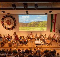 fileadmin/roha/images_galerie/orte_landschaft/Freilassing/Freilassing-Fest/FREIL-FRUEHJ-2026-9530-D-roha-Freilassing-Fruehjahrssingen.jpg