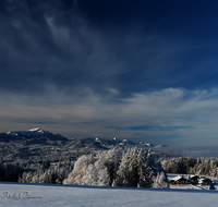 fileadmin/roha/images_galerie/Winter/LANDS-CHIE-BER-WI-0007-D-roha-Landschaft-Neukirchen-Winter-Chiemgauer-Berge.png