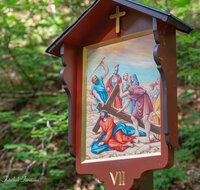 fileadmin/roha/images_galerie/kirche_religion/Berchtesgaden/KKKM-BGD-ETTENB-0012-D-roha-Kreuzweg-Station-Ettenberg-Berchtesgaden.jpg