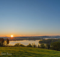 fileadmin/roha/images_galerie/stimmung-Sonne/Sonnenaufgang/SON-AU-WAGI-0040-5368-D-roha-Sonnenaufgang-Waginger-See.jpg