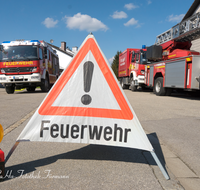 fileadmin/roha/images_galerie/Feuerwehr-Florianijuenger/FFW-TEI-WARN-0006-D-roha-Feuerwehr-Teisendorf-Warndreieck.png