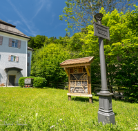 fileadmin/roha/images_galerie/orte_landschaft/Teisendorf/IN-Achthal/TEI-ACHT-0016-0-27-D-roha-Teisendorf-Achthal-Museum-Bienenhotel.png