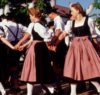 fileadmin/roha/Gautrachtenfest/Bilderglalerie/ab_2000/BR-TRACH-TANZ-0012-roha.png