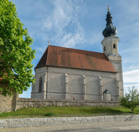 fileadmin/roha/images_galerie/orte_landschaft/Tittmoning/TITTM-ASTEN-0011-4-D-roha-Tittmoning-Asten-Kirche.jpg