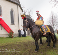 fileadmin/roha/images_galerie/brauchtum/Leonhardiritt/Traunstein-Georgiritt/BR-PFRI-TRAUNST-2015-1119-06-D-roha-Brauchtum-Pferdeumritt-Georgiritt-Traunstein-Ettendorfer-Kircherl.png