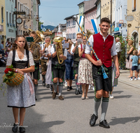fileadmin/roha/images_galerie/orte_landschaft/Teisendorf/Gaufest-GauverbandI-Freitag14.-Sonntag23.Juli2023/BR-GAUFEST-TEIS-2023-4-1129-01-D-roha-Tracht-Gaufest-Teisendorf-Jugendtag.png
