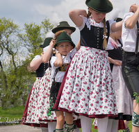 fileadmin/roha/images_galerie/brauchtum/Maibaum/Anger-Hoeglwoerth/BR-MAIB-ANG-2017-1347-01-D-roha-Brauchtum-Maibaum-Anger-Trachten-Kinder-Jugend-Auftanz.png