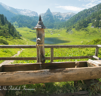 fileadmin/roha/images_galerie/Wasser-Brunnen/BGD-NAT-FUNT-BR-0001-D-roha-Berchtesgaden-Nationalpark-Funtensee-Schottmalhorn-Brunnen.png