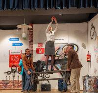 fileadmin/roha/images_galerie/orte_landschaft/Saaldorf/Theater/Saaldorf-Theater-2026-1/SAAL-THEAT-2026-1-7880-D-roha-Saaldorf-Theater-Bahnhof.jpg