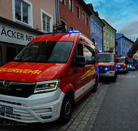 fileadmin/roha/images_galerie/Feuerwehr-Florianijuenger/FFW-TEI-MA-STRA-2024-2000-1-D-M-H-roha-Feuerwehr-Auto-Teisendorf-Marktstrasse.png