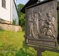 fileadmin/roha/images_galerie/kirche_religion/Ainring-Kreuzweg/KKKM-AINR-KR-01-0007-8-D-roha-Kreuzweg-Ainring-Kirche.png