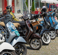 fileadmin/roha/images_galerie/orte_landschaft/Freilassing/FREIL-FUSSG-VESPA-1-6265-D-roha-Freilassing-Vespa-Treffen.jpg
