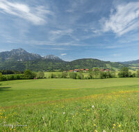 fileadmin/roha/images_galerie/orte_landschaft/Anger/Anger/Anger-Landschaft/LANDS-ANG-HOCHST-PR-10-5336-D-roha-Landschaft-Anger-Hochstaufen-Prasting.jpg