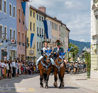fileadmin/roha/Gautrachtenfest/Bilderglalerie/Gaufest-2023/Festsonntag/BR-GAUFEST-TEIS-2023-3-1133-01-D-roha-Tracht-Gaufest-Teisendorf.png