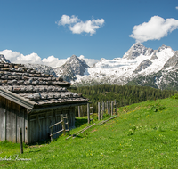 fileadmin/roha/images_galerie/orte_landschaft/Kallbrunn-Alm/KALLB-ALM-0024-D-roha-Kallbrunn-Alm-Gebirge-Schnee.png