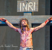 fileadmin/roha/images_galerie/orte_landschaft/Oberammergau/Passion/OBERA-PASS-0358-D-roha-Oberammergau-Passion-Spiele-Jesus-Kreuz-Christus-Karfreitag.png