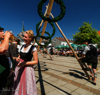 fileadmin/roha/images_galerie/brauchtum/Maibaum/Teisendorf/BR-MAIB-TEI-0101-2025-6916-D-roha-Brauchtum-Maibaum-Teisendorf.png