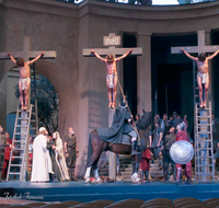 fileadmin/roha/images_galerie/orte_landschaft/Oberammergau/Passion/OBERA-PASS-0373-2037-01-D-roha-Oberammergau-Passion-Spiele-Jesus-Kreuz-Christus-Karfreitag.png