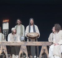 fileadmin/roha/images_galerie/orte_landschaft/Oberammergau/Passion/OBERA-PASS-0172-1829-01-D-roha-Oberammergau-Passion-Spiele-Jesus-Gruendonnerstag-Christus.png
