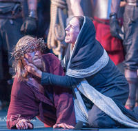 fileadmin/roha/Interessantes-in-Kurzform/OBERA-PASS-0288-D-roha-Oberammergau-Passion-Spiele-Jesus-Kreuz-Christus-Karfreitag-Maria-Schmerz.png