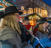 fileadmin/roha/images_galerie/orte_landschaft/Freilassing/FREIL-FUSSG-WEIH-0020-1657-1-D-rohaFreilassing-Fussgaengerzone-Christkindlmarkt-Weihnachten.jpg