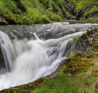 fileadmin/roha/images_galerie/orte_landschaft/Schneizlreuth/SCHNEILZL-WEISSB-0001-20-1101-D-roha-Schneizlreuth-Weissbach-Schlucht-Wasser.png