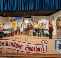 fileadmin/roha/images_galerie/orte_landschaft/Saaldorf/Theater/Saaldorf-Theater-2026-1/SAAL-THEAT-2026-1-8078-D-roha-Saaldorf-Theater-Bahnhof.jpg