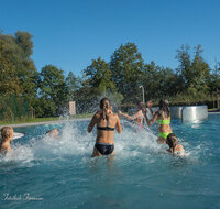 fileadmin/roha/images_galerie/orte_landschaft/Teisendorf/Schwimmbad/TEI-SCHWIMMB-2025-9-9305-D-roha-Teisendorf-Schwimmbad.jpg