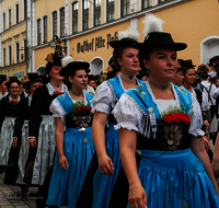 fileadmin/roha/images_galerie/orte_landschaft/Teisendorf/Gaufest-GauverbandI-Freitag14.-Sonntag23.Juli2023/BR-GAUFEST-TEIS-2023-3-1158-02-D-roha-Tracht-Gaufest-Teisendorf.png